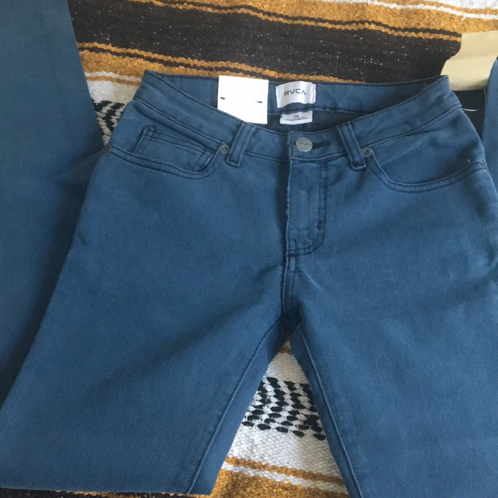 rvca - Picture 2 of 4